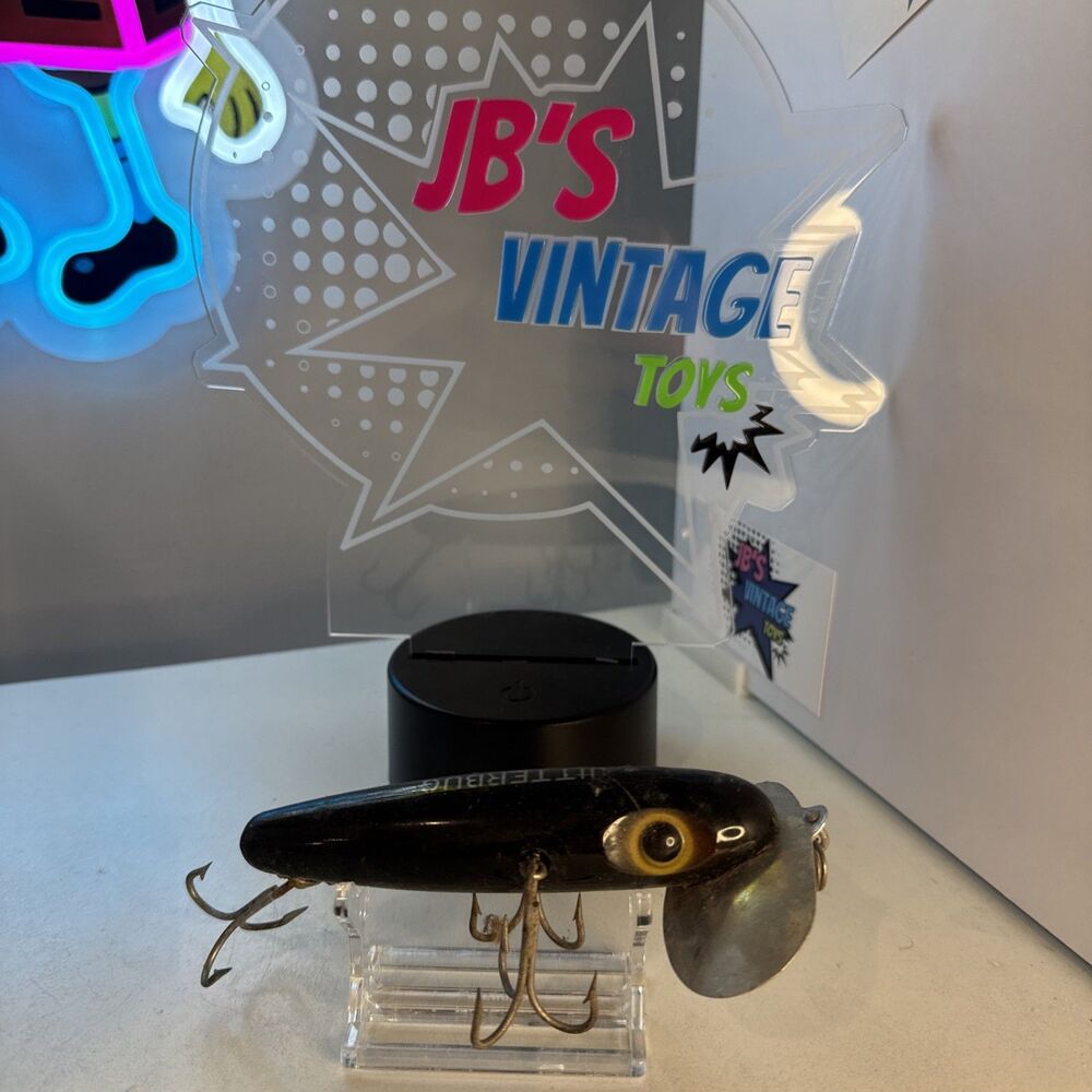 Old Musky Jitterbug Black Used retro fishing lure